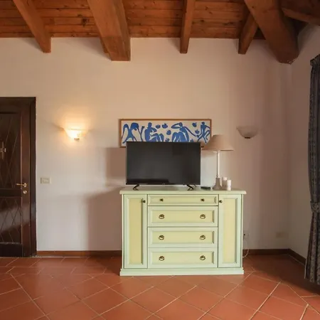 Villa Charming Sea Shared Pool Sleeps 6 V6in *