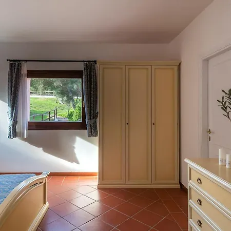 Villa Charming Sea Shared Pool Sleeps 6 V6in *