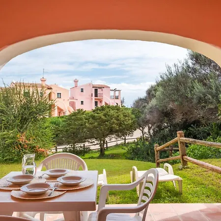 Charming Sea Shared Pool Sleeps 6 V6in 别墅 *