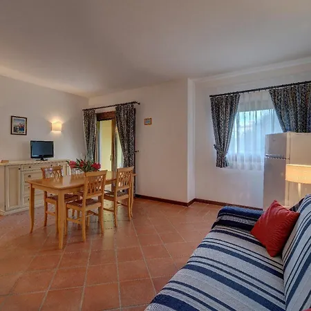 Charming Sea Shared Pool Sleeps 6 V6in Villa *
