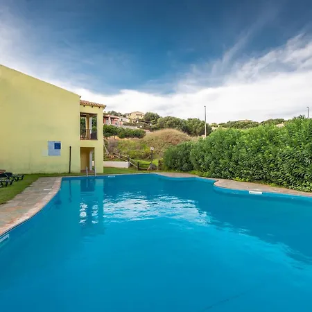 Charming Sea Shared Pool Sleeps 6 V6in 빌라 *