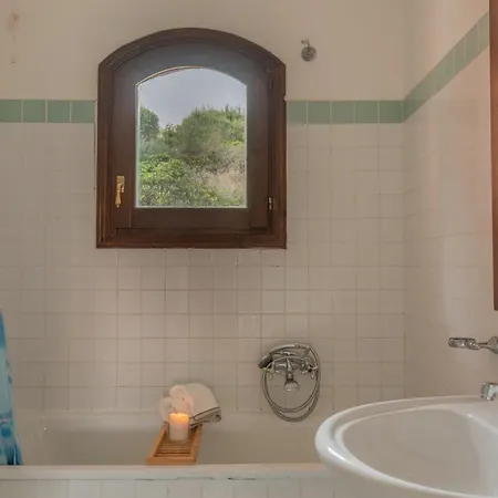 别墅 Charming Sea Shared Pool Sleeps 6 V6in *